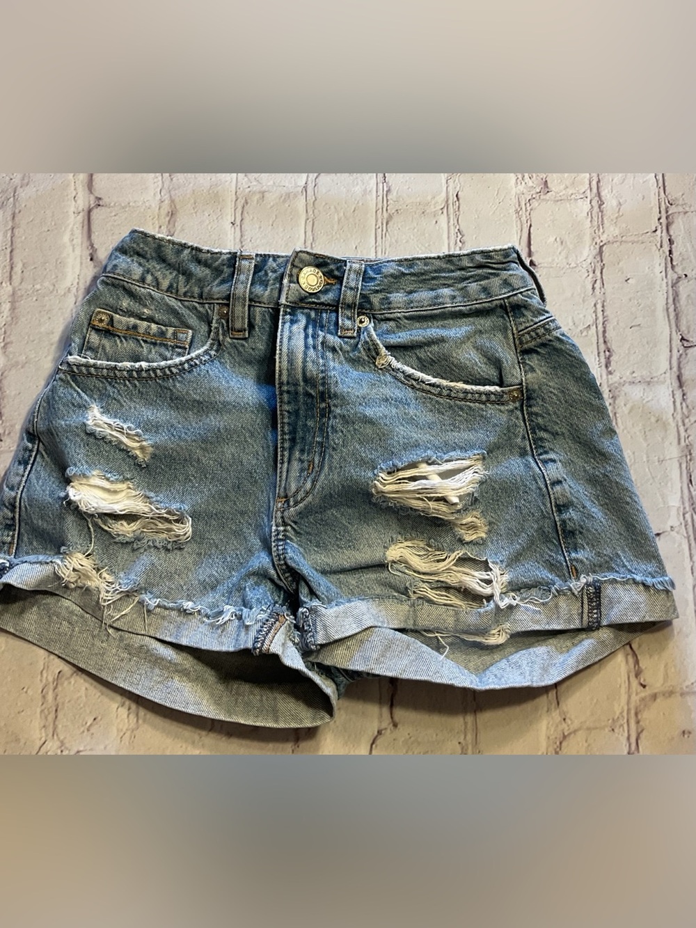 Garage Distressed Denim Shorts - Light Blue